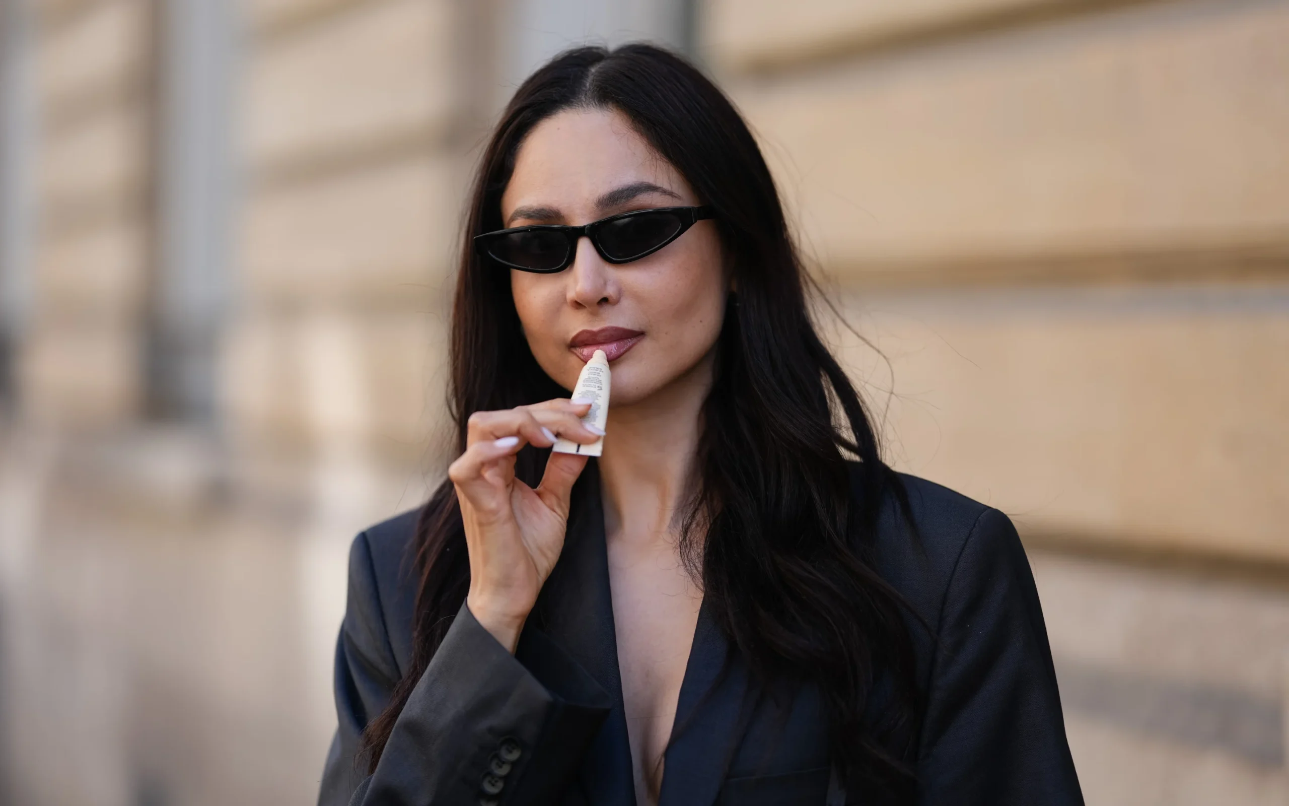 Makeup Revolution Salgsbutik -Makeup Revolution Salgsbutik ArticleHeader Y26 W3 Laeber scaled