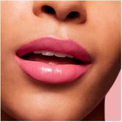 MAC Lustreglass Lipstick 3 Gr. - 559 No Photos -Makeup Revolution Salgsbutik mac lustreglass lipstick 3 gr 559 no photos 1641542022